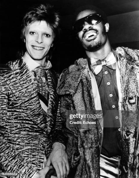 Photo of David BOWIE and Stevie WONDER, David Bowie with Stevie Wonder c.1973