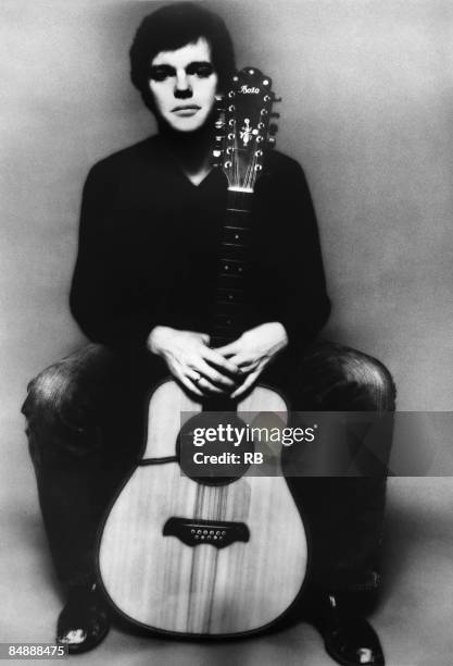 Photo of Leo KOTTKE; Posed portrait of Leo Kottke