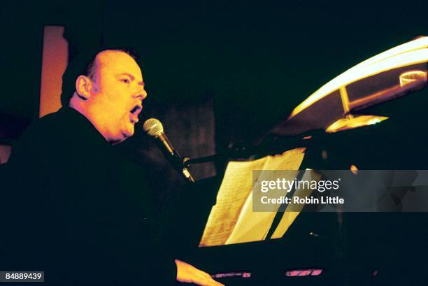 Photo of Ian SHAW; MusicBrainz: 7d926e97-df9b-4d3a-b7cd-b8a937a8a5df,