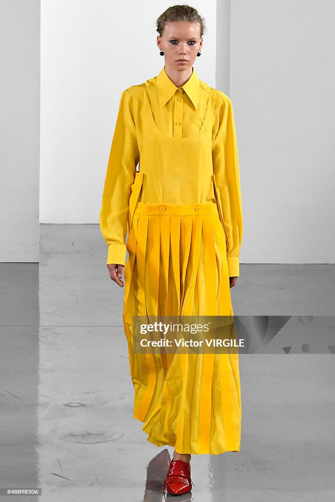 Ports 1961 - Runway - LFW September 2017