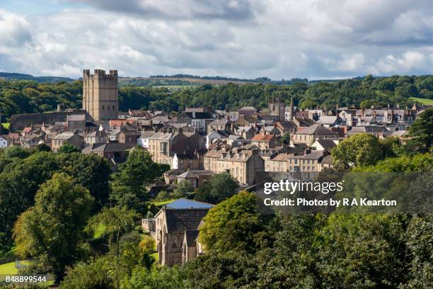 the town of richmond, north yorkshire, england - richmond yorkshire stock pictures, royalty-free photos & images