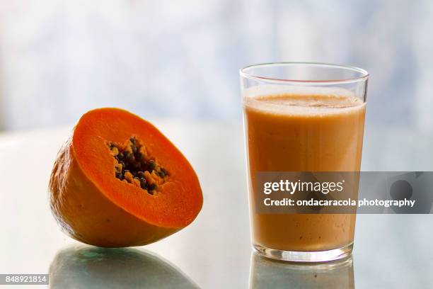 papaya smoothie - papaya stock pictures, royalty-free photos & images