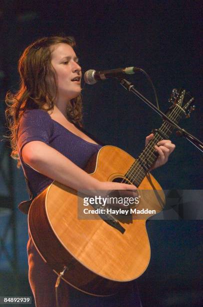 Photo of Kate WALSH, Performing live onstage