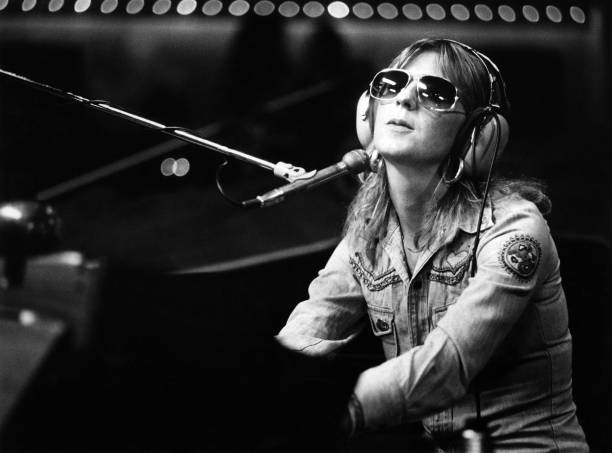 UNS: Christine McVie Of Fleetwood Mac Dies At 79