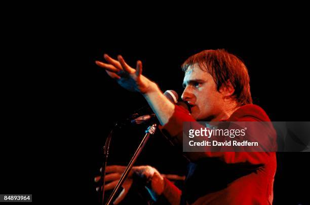 Photo of Steve HARLEY, performing live onstage
