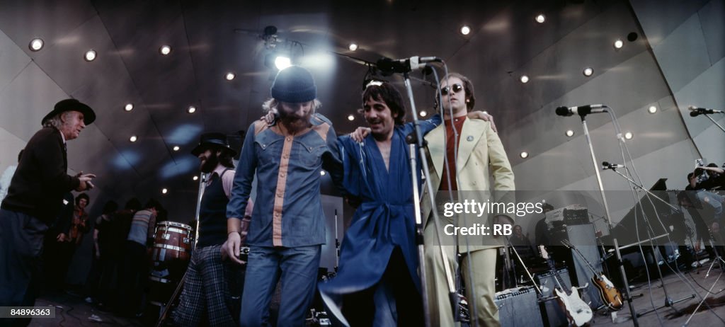Photo of Elton JOHN and Keith MOON and Mike LOVE