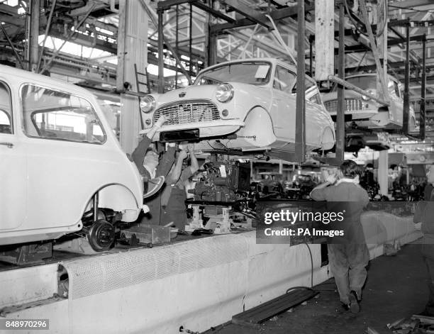 Austin Rover Assembly Line Austin Morris Mini Photos and Premium High Res Pictures - Getty Images