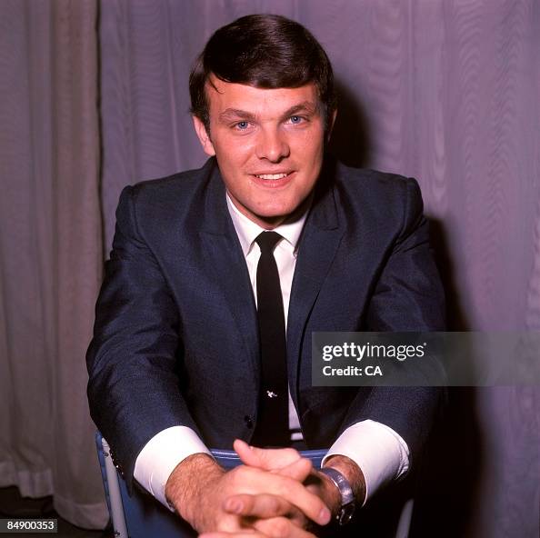 Dr. Tom Roe Photo of Tommy ROE, Posed portrait of Tommy Roe News Photo - Getty Images