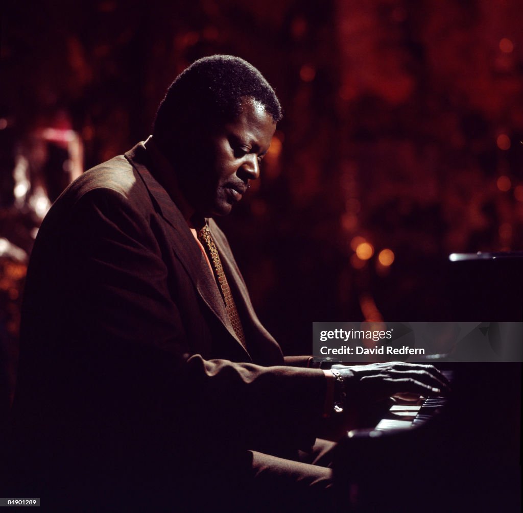 Photo of Oscar PETERSON