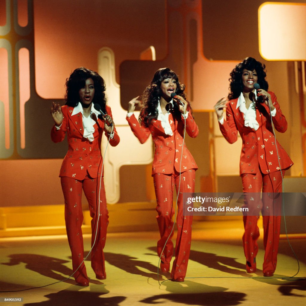 Photo of THREE DEGREES and Fayette PINKNEY and Valerie HOLIDAY and Sheila FERGUSON