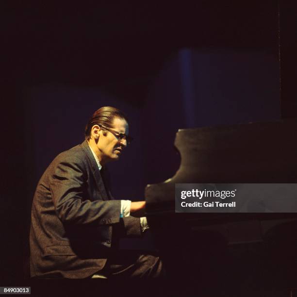 Photo of Bill EVANS and Bill EVANS