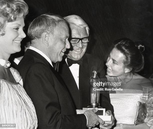 Guest, Frank Sinatra, Cary Grant and Barbara Harris