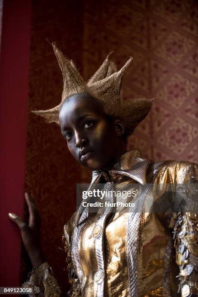 Backstage, reharsal and details ahead of the Dilara Findikoglu show during London Fashion Week September 2017 in London on September 18, 2017. Dilara...