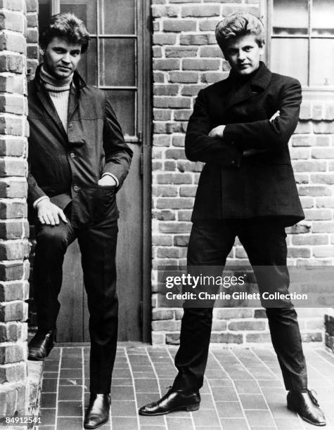 Photo of Don EVERLY and Phil EVERLY and EVERLY BROTHERS; posed - L-R: Don Everly & Phil Everly,