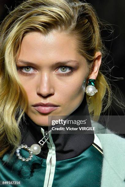 Model walks the runway at the TOPSHOP Ready to Wear Spring/Summer 2018 fashion show during London Fashion Week September 2017 on September 17, 2017...