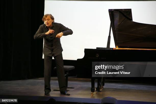 Pianist Dimitri Naiditch attends "Trophee Du Bien-Etre" award ceremony at Theatre des Mathurins on September 18, 2017 in Paris, France.