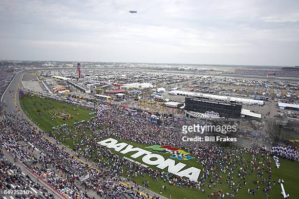 Daytona 500: Aerial and overall view of track and fans before race at Daytona International Speedway. Daytona, FL 2/15/2009 CREDIT: Bill Frakes