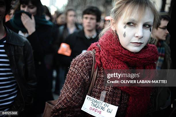 French students and teachers demonstrate on February 19, 2009 in Paris as part of a nationwide protest to denounce a government decree, reforming the...