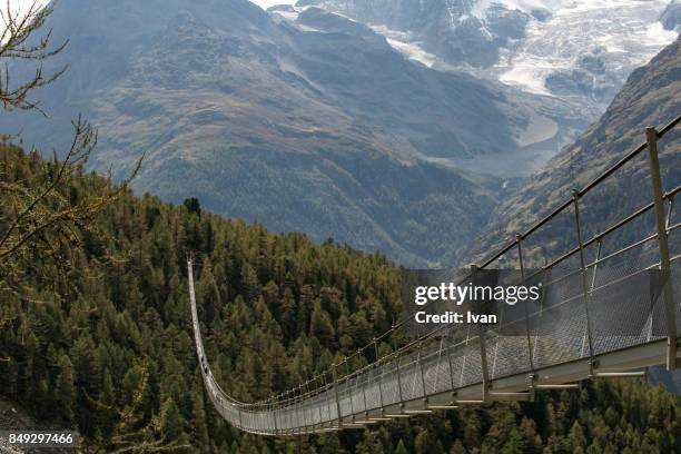 the world’s longest bridge, charles kuonen suspension bridge,switzerland - hängbro bildbanksfoton och bilder