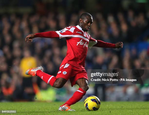 Queens Park Rangers' Shaun Wright-Phillips scores his side's first goal of the match