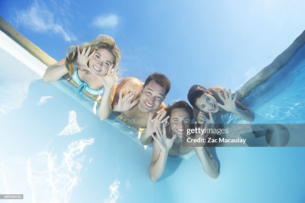 Middle Friends Pool Group Of Friends In Pool High-Res Stock Photo - Getty Images
