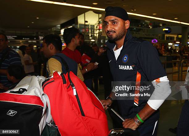 Harbhajan Singh of India walks through the arrivals hall as the Indian cricket team arrive at Auckland International Airport on February 20, 2009 in...