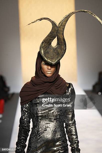 Model walks the runway during Christian Siriano 2009 Fashion Show at Mercedes-Benz Fashion Week in New York February 19, 2009.