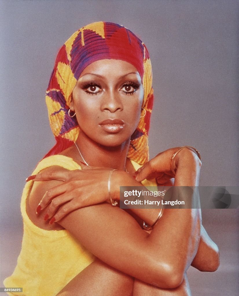 Singer and actress Lola Falana poses for a portrait circa 1980 in Los