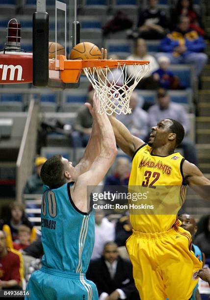 Chris Hunter of the Fort Wayne Mad Ants shoots over John Edwards of the Sioux Falls SkyForce at Allen County Memorial Coliseum on February 19, 2009...