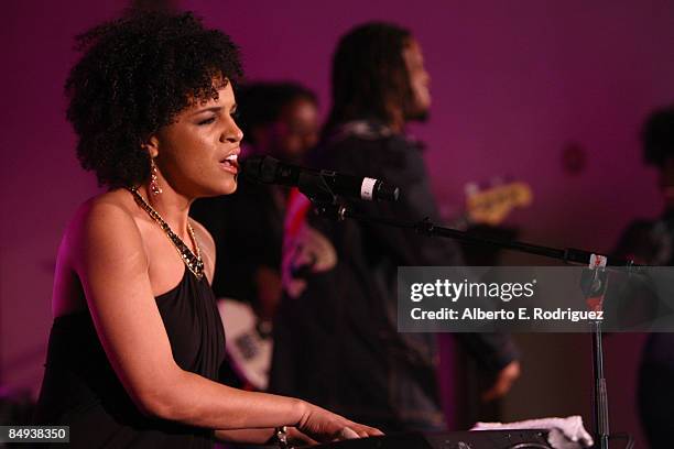 Singer Laura Izibor performs during the 4th annual "Oscar Wilde: Honoring The Irish In Film" awards held at The Ebell Club of Los Angeles on February...