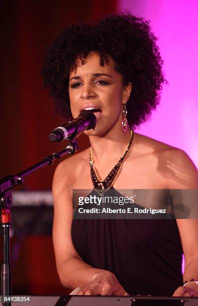 Singer Laura Izibor performs during the 4th annual "Oscar Wilde: Honoring The Irish In Film" awards held at The Ebell Club of Los Angeles on February...
