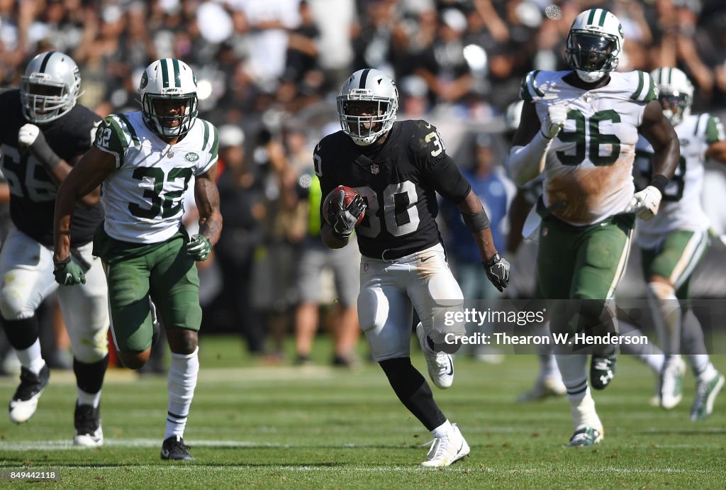 New York Jets v Oakland Raiders