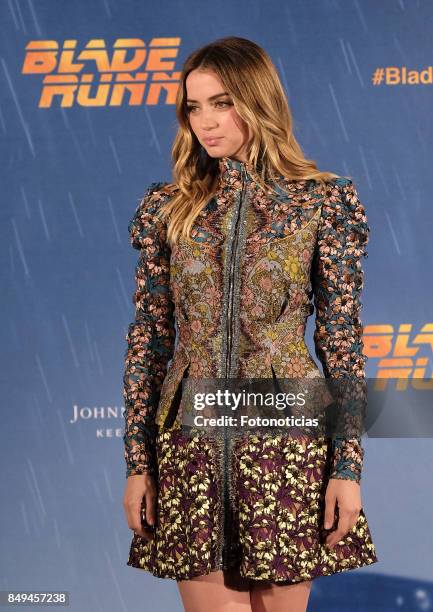 Actress Ana de Armas attends a photocall for 'Blade Runner 2049' at the Villa Magna Hotel on September 19, 2017 in Madrid, Spain.