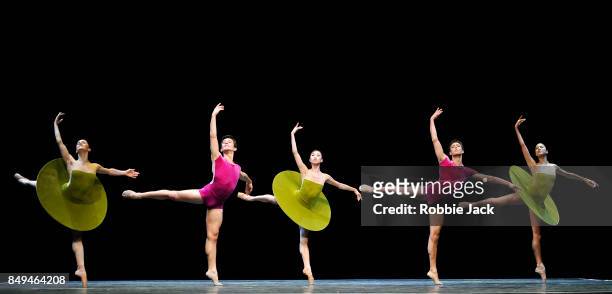 Marianela Nunez, Valentino Zucchetti, Akane Takada, James Hay and Beatriz Stix-Brunell in the Royal Ballet's production The Vertiginous Thrill of...