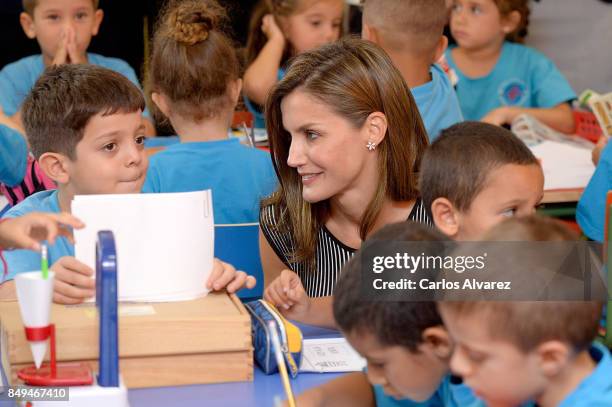 Queen Letizia of Spain attends the opening of the 2017-2018 scholarship course at 'San Matias' School Centre on September 19, 2017 in Santa Cruz de...
