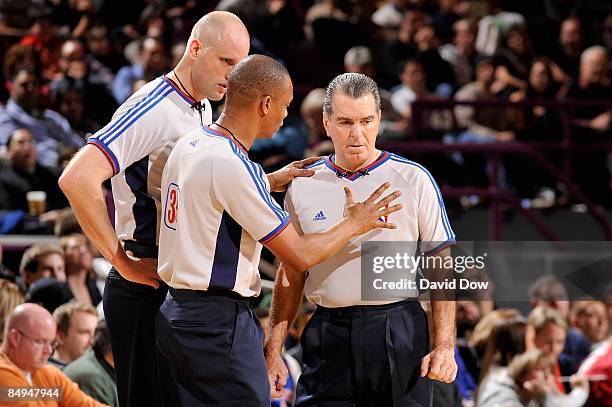 Mike Mathis Referee Referee David Smith Photos and Premium High Res Pictures - Getty Images