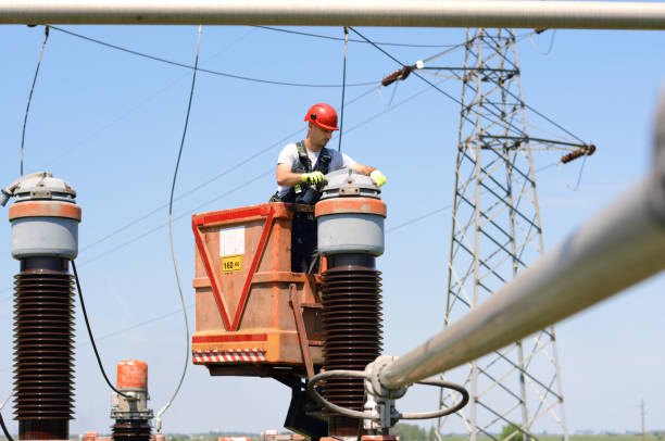 Power Line Engineer Power Line Worker Photos and Premium High Res Pictures - Getty Images