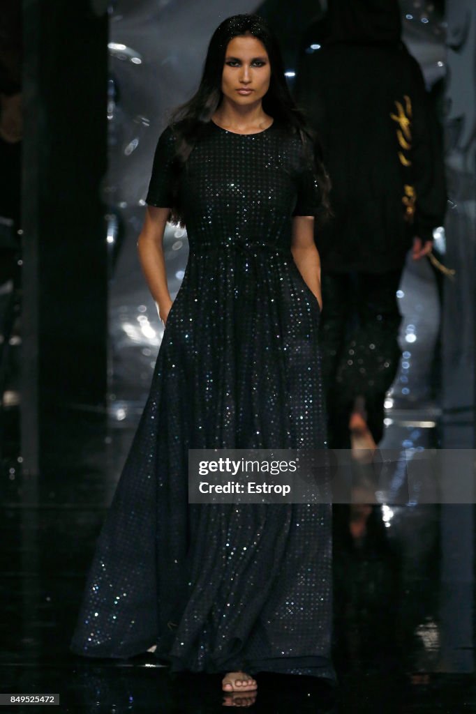 Ashish - Runway - LFW September 2017