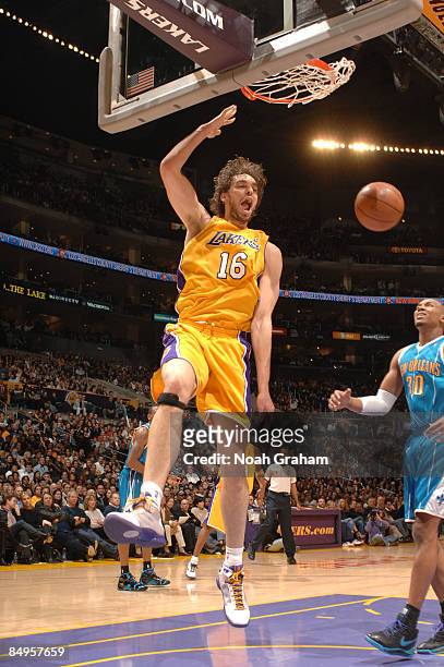 Pau Gasol of the Los Angeles Lakers dunks during a game against the New Orleans Hornets at Staples Center on February 20, 2009 in Los Angeles,...