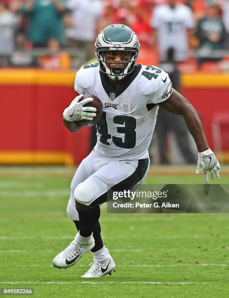 Running back Darren Sproles of the Philadelphia Eagles runs up field against the Kansas City Chiefs during the second half on September 17, 2017 at...