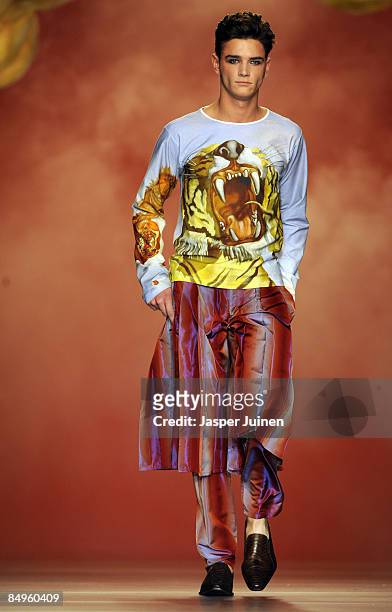 Model wears a creation by Francis Montesinos during the Cibeles Madrid Fashion Week Autumn-Winter 09/10 at the IFEMA on February 21, 2009 in Madrid,...