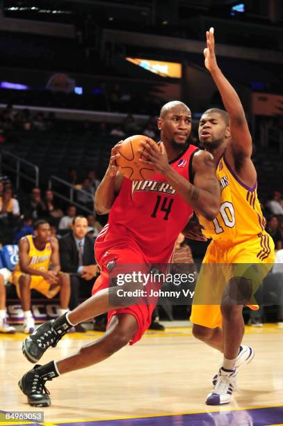 Jawad Williams of the Rio Grande Valley Vipers drives past Darren Cooper of the Los Angeles D-Fenders at Staples Center on February 20, 2009 in Los...