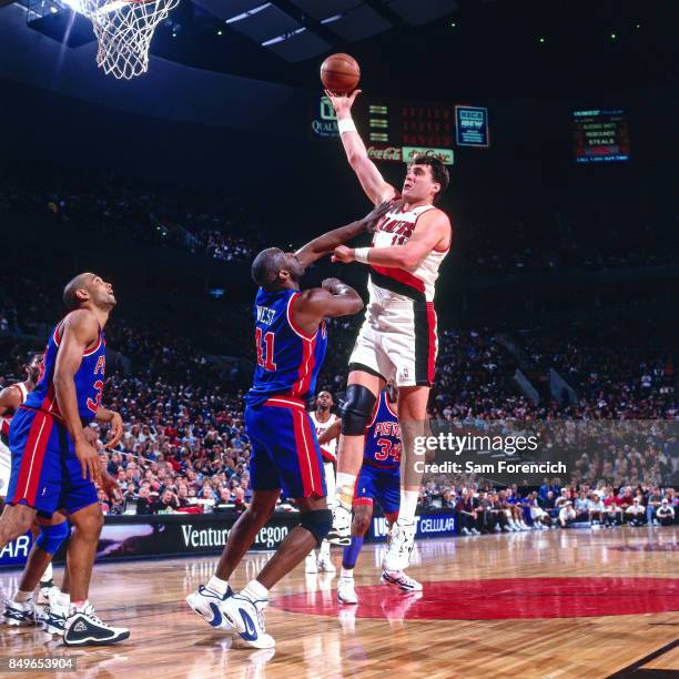 Arvydas Sabonis of the Portland Trail Blazers shoots circa 1996 at the Rose Garden in Portland, Oregon. NOTE TO USER: User expressly acknowledges and...