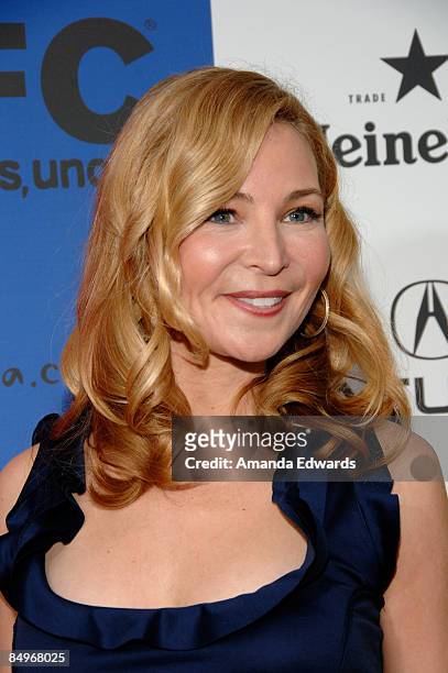 Actress Jennifer Westfeldt arrives at the 2009 IFC Indie Film Celebration at Shutters on the Beach on February 21, 2009 in Santa Monica, California.