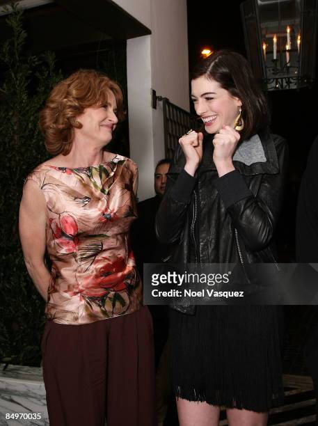 Melissa Leo and Anne Hathaway attend Sony Pictures Classics 2009 Oscar Nominee Dinner at Cecconi's on February 21, 2009 in Los Angeles, California.