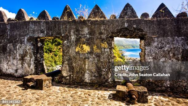 the sultan's fort on anjouan island - mutsamudu stock-fotos und bilder