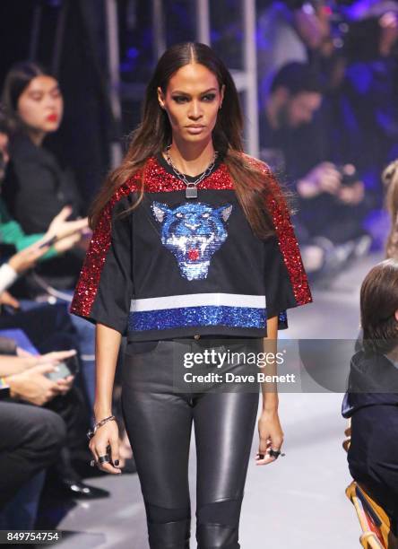 Joan Smalls attends the Tommy Hilfiger TOMMYNOW Fall 2017 Show during London Fashion Week September 2017 at The Roundhouse on September 19, 2017 in...