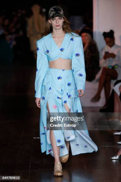 Model walks the runway at the Natasha Zinko show during London Fashion Week September 2017 on September 19, 2017 in London, England.