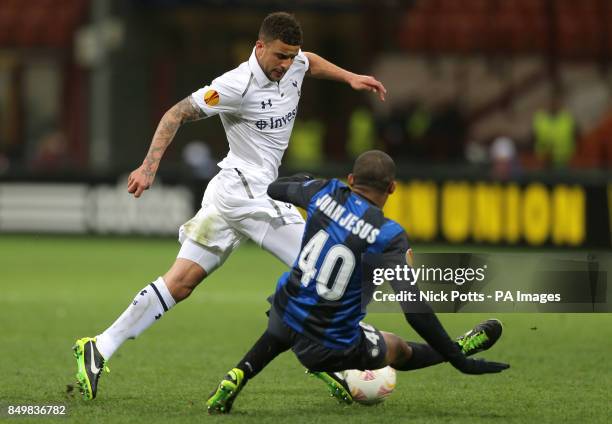 Tottenham Hotspur's Kyle Walker evades the challenge by Inter Milan's Juan