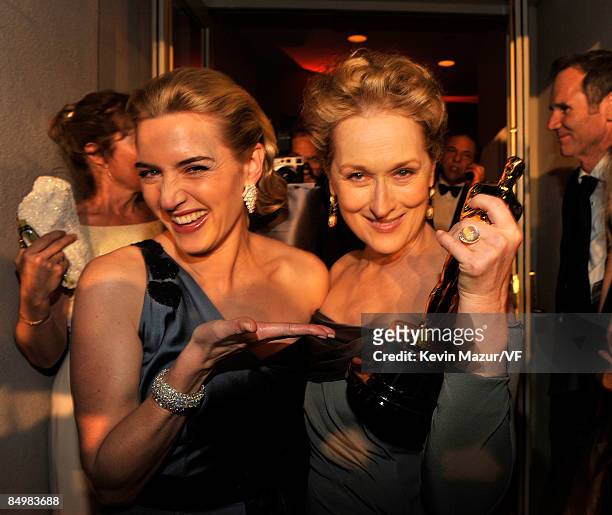 Actress Kate Winslet and actress Meryl Streep attends the 2009 Vanity Fair Oscar party hosted by Graydon Carter at the Sunset Tower Hotel on February...
